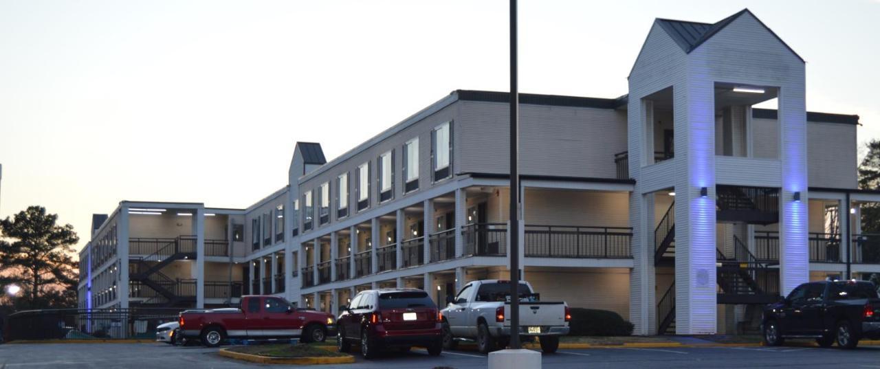 Days Inn By Wyndham Marietta-Atlanta-Delk Road Eksteriør billede