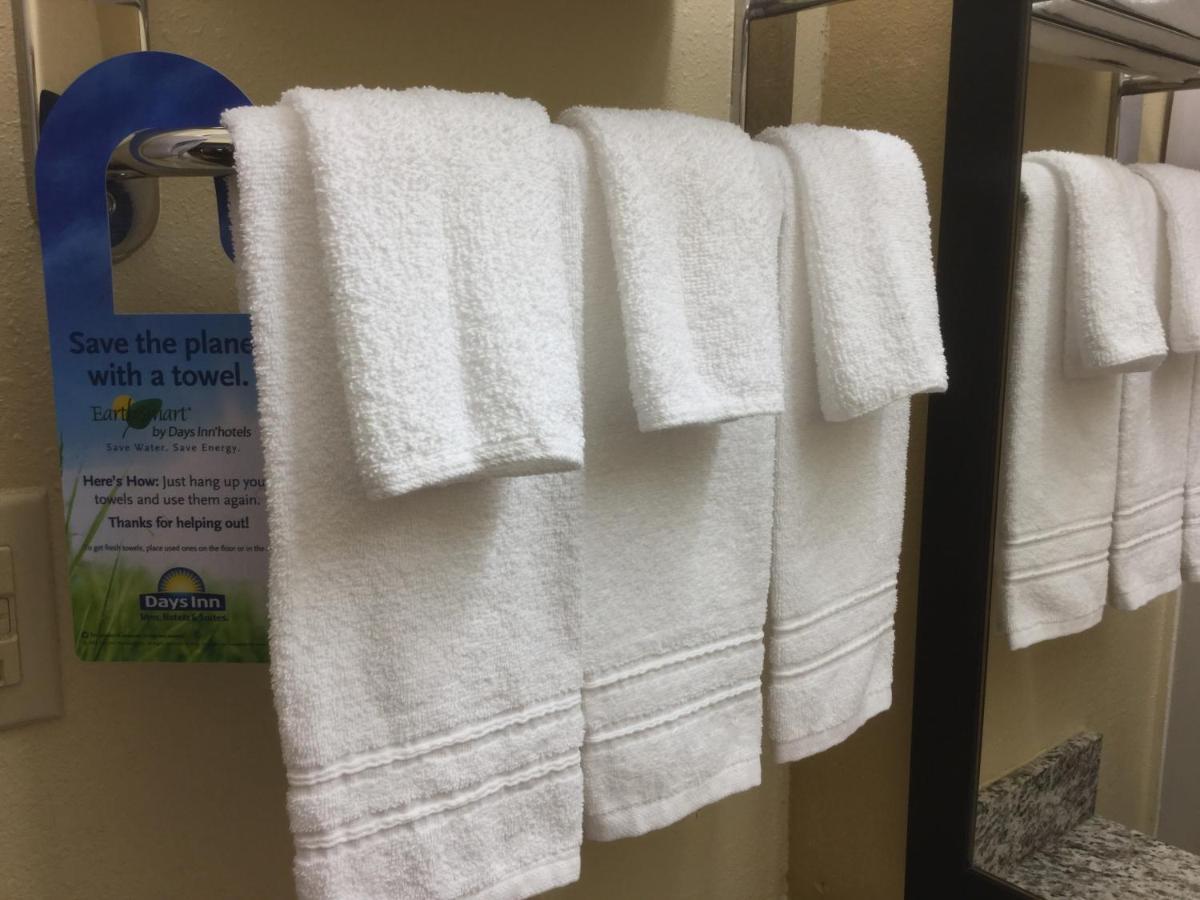 Days Inn By Wyndham Marietta-Atlanta-Delk Road Eksteriør billede